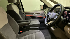 Volkswagen Multivan 2.0 TDI Style 5dr LWB DSG Diesel Estate